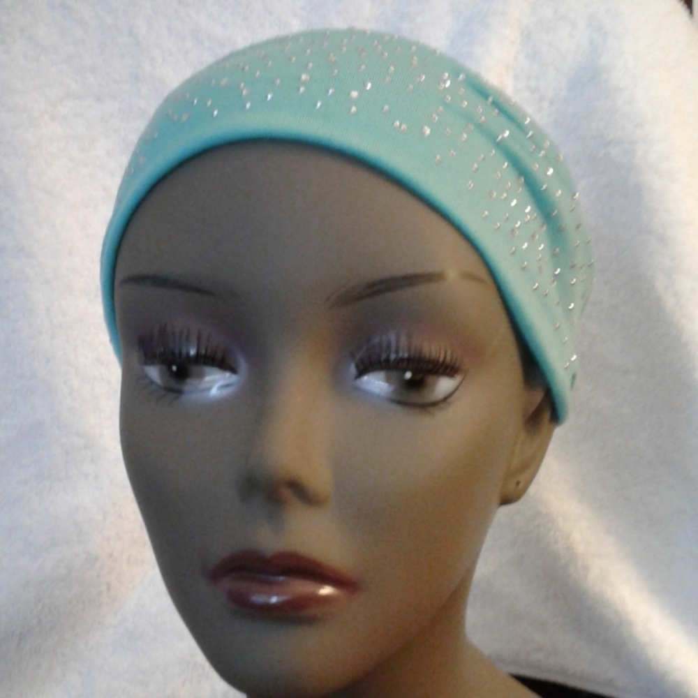 Head dressing with sparkles